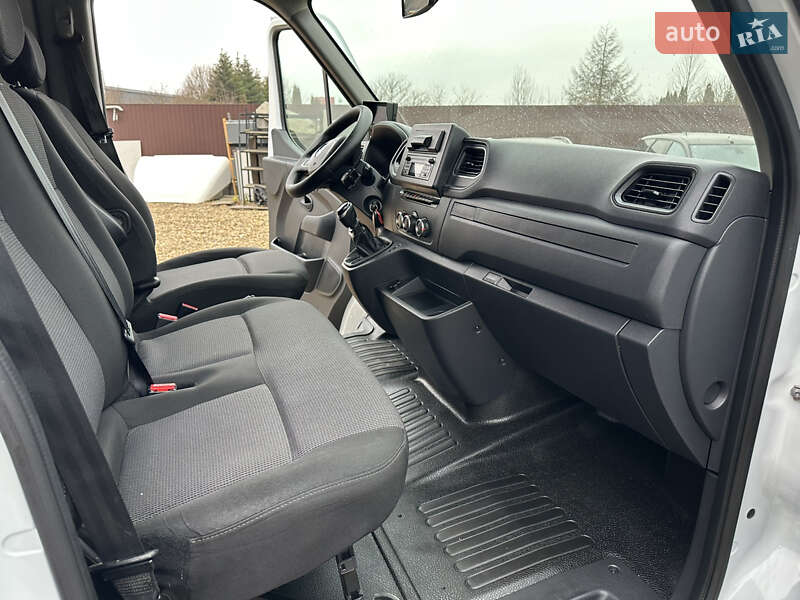 Грузовой фургон Renault Master 2020 в Львове