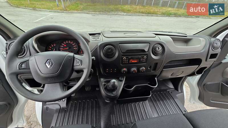 Вантажний фургон Renault Master 2018 в Житомирі