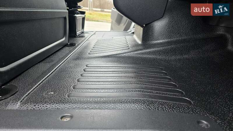 Вантажний фургон Renault Master 2018 в Житомирі