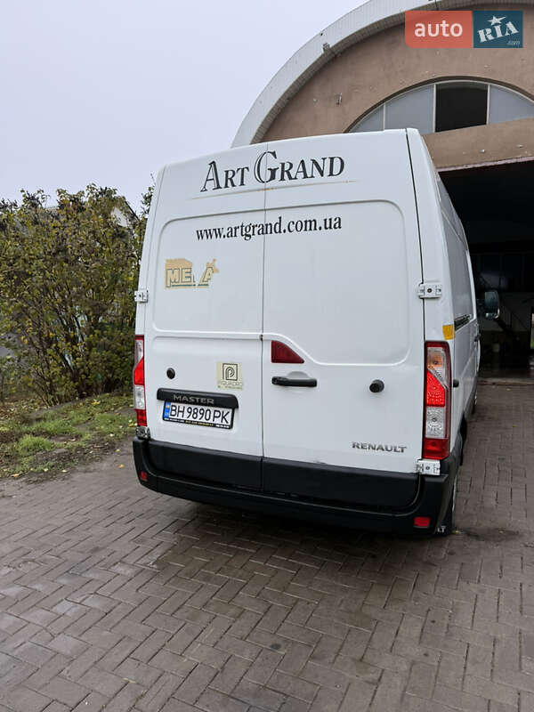 Вантажний фургон Renault Master 2012 в Могилів-Подільському