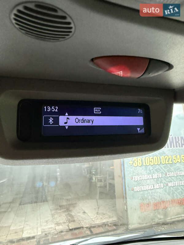 Вантажний фургон Renault Master 2012 в Могилів-Подільському
