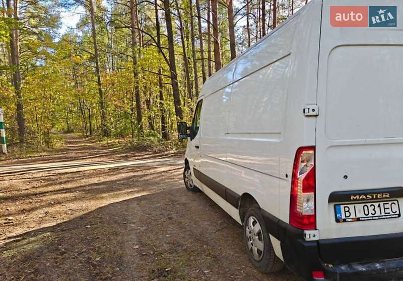 Грузовой фургон Renault Master 2016 в Тернополе
