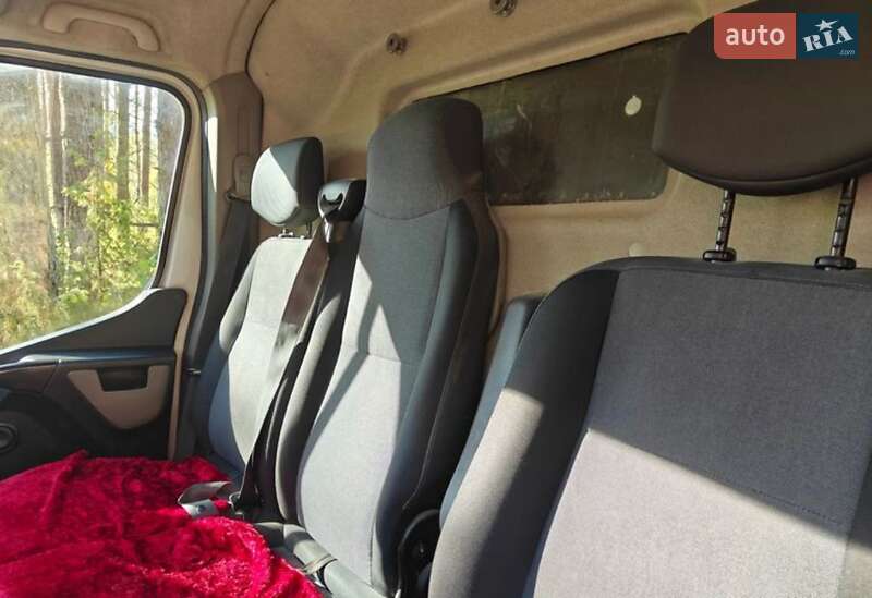 Грузовой фургон Renault Master 2016 в Тернополе