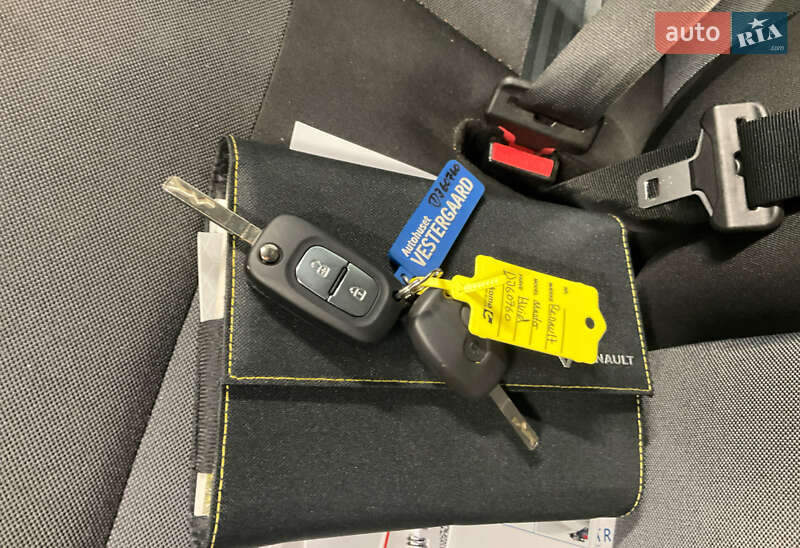 Вантажний фургон Renault Master 2022 в Львові фото 7 Вантажний фургон Renault Master 2022 в Львові