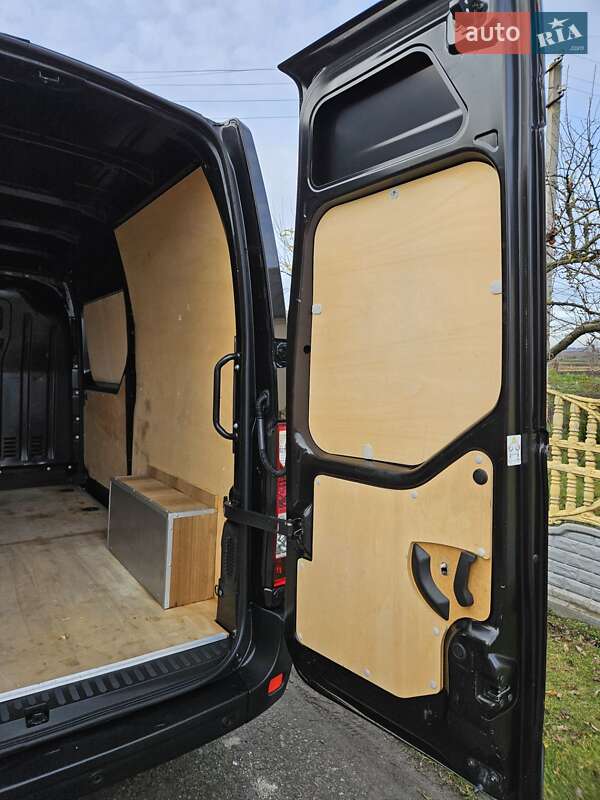 Вантажний фургон Renault Master 2022 в Дубні