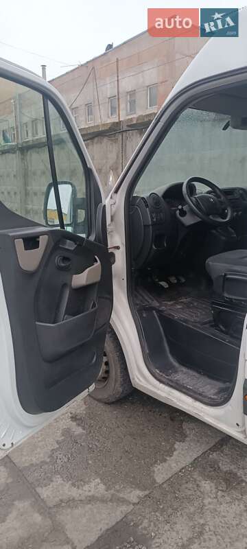 Грузовой фургон Renault Master 2014 в Киеве