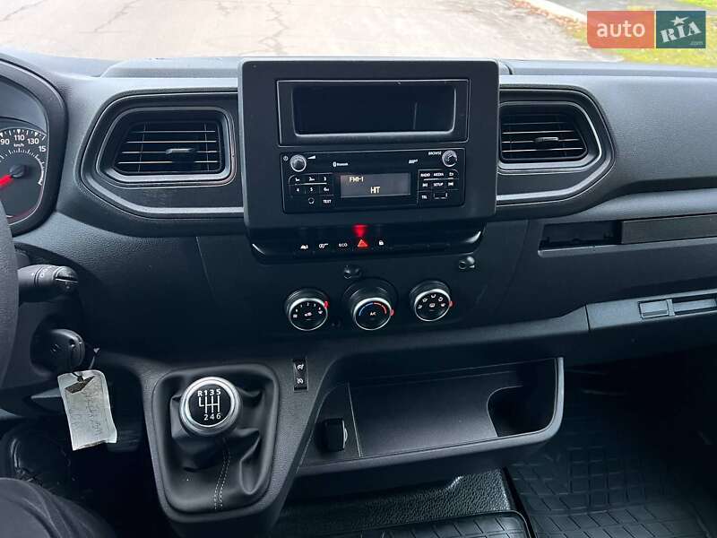 Тентованый Renault Master 2021 в Киеве