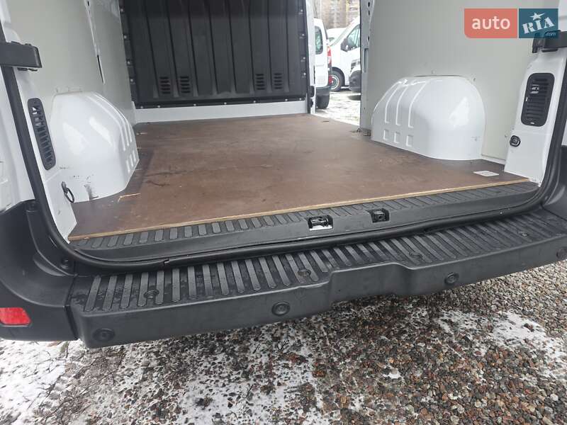 Вантажний фургон Renault Master 2021 в Одесі