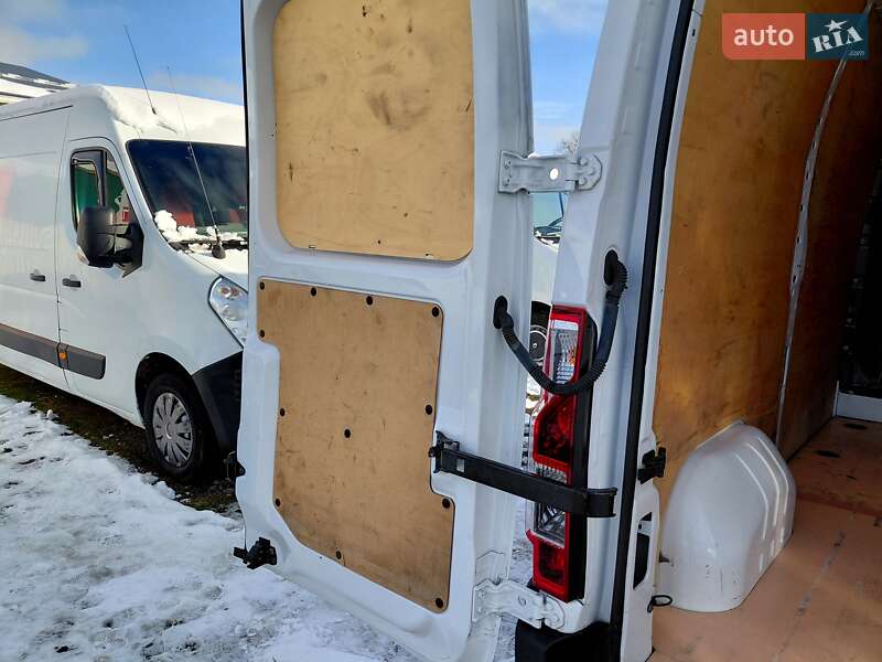 Грузовой фургон Renault Master 2022 в Ивано-Франковске
