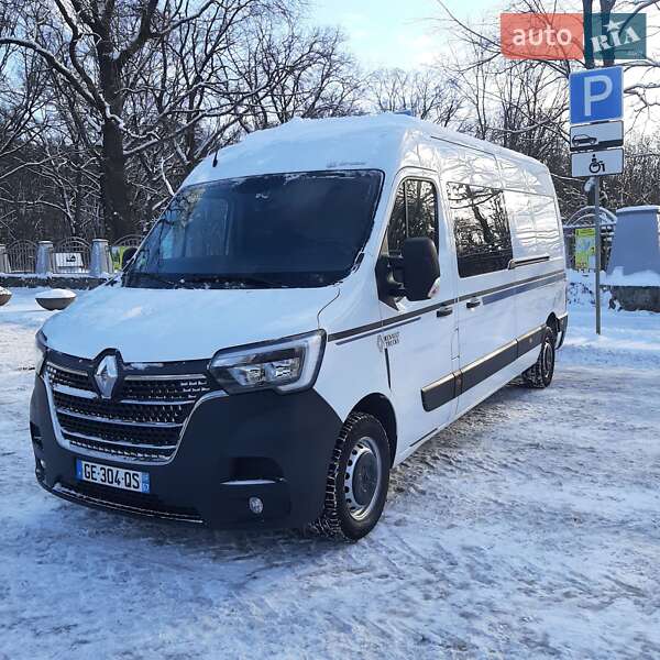 Вантажний фургон Renault Master 2022 в Полтаві