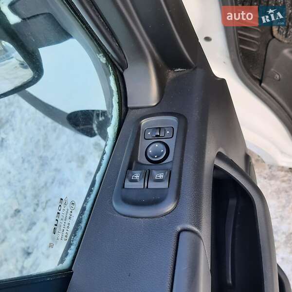 Вантажний фургон Renault Master 2022 в Полтаві