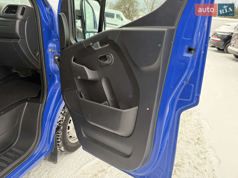 Грузовой фургон Renault Master 2022 в Дубно