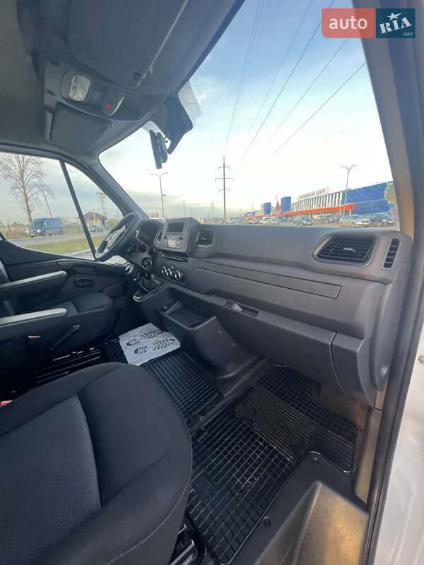 Грузовой фургон Renault Master 2019 в Луцке