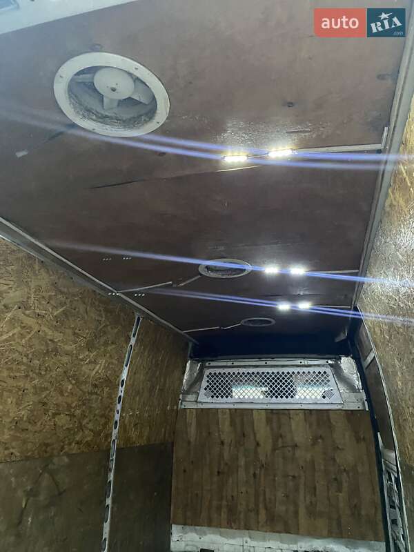 Вантажний фургон Renault Master 2010 в Могилів-Подільському