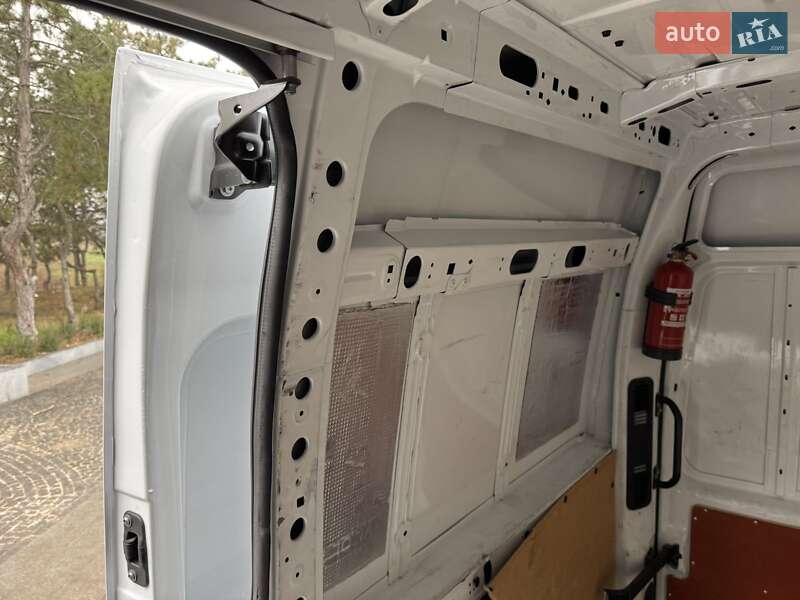 Мікроавтобус вантажний (до 3,5т) Renault Master 2021 в Дніпрі фото 21 Мікроавтобус вантажний (до 3,5т) Renault Master 2021 в Дніпрі