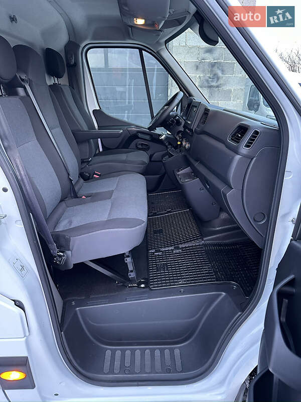 Грузовой фургон Renault Master 2021 в Львове