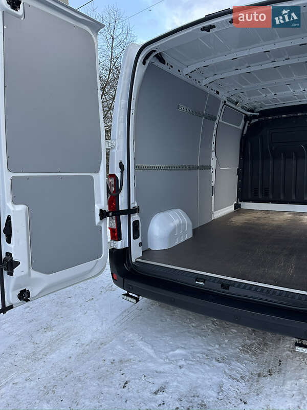 Грузовой фургон Renault Master 2021 в Львове