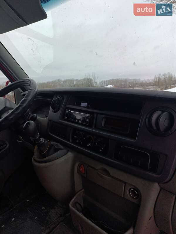 Эвакуатор Renault Master 2008 в Изюме