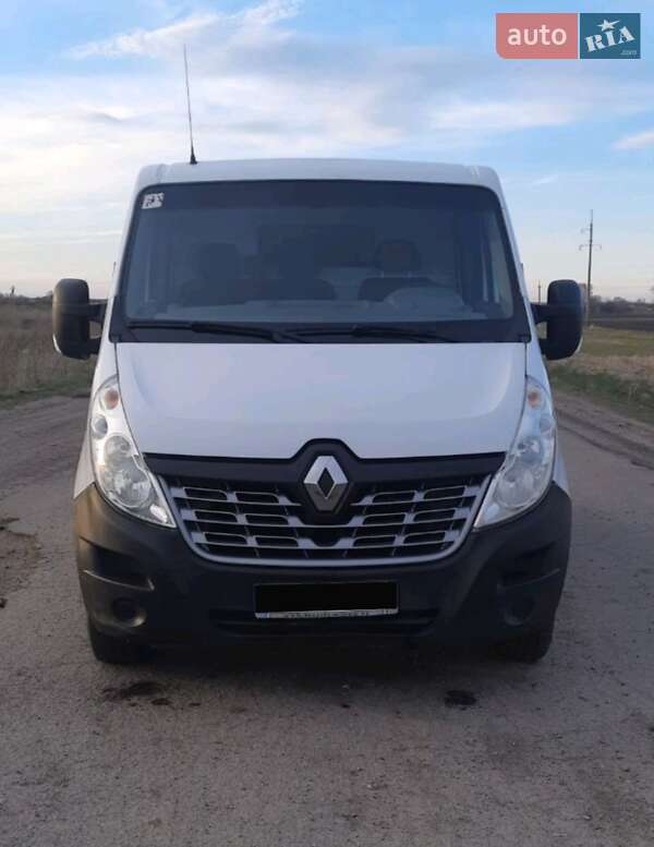 Грузовой фургон Renault Master 2015 в Днепре