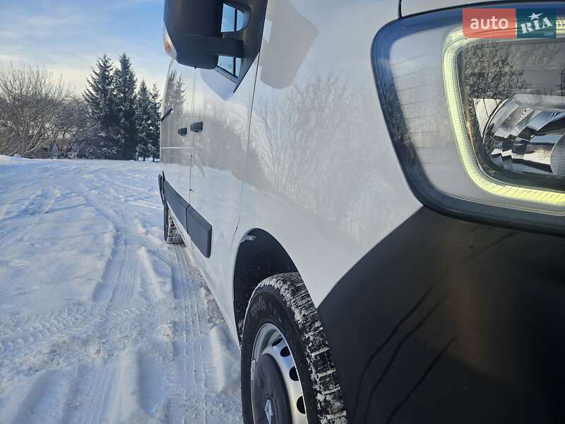 Грузовой фургон Renault Master 2022 в Бердичеве