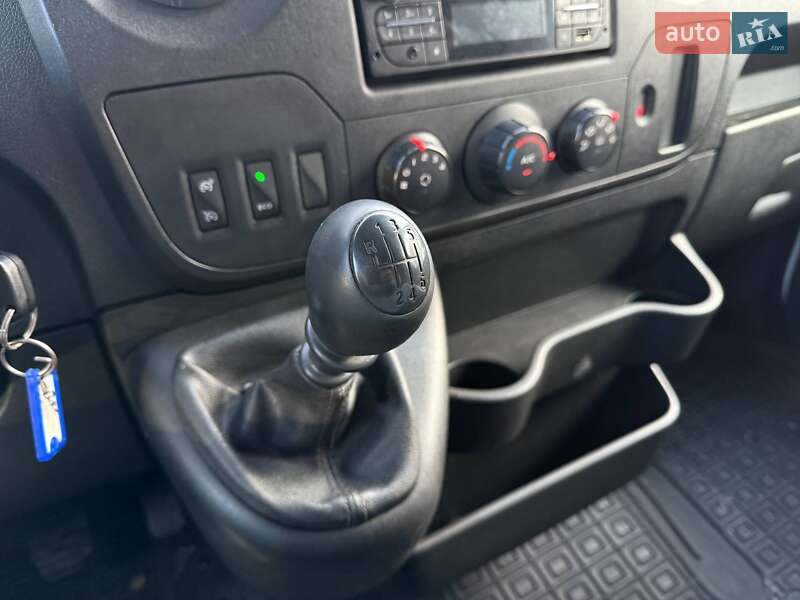 Грузовой фургон Renault Master 2018 в Киеве фото 28 Грузовой фургон Renault Master 2018 в Киеве