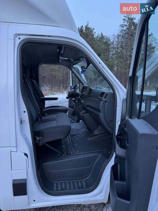 Вантажний фургон Renault Master 2022 в Ковелі