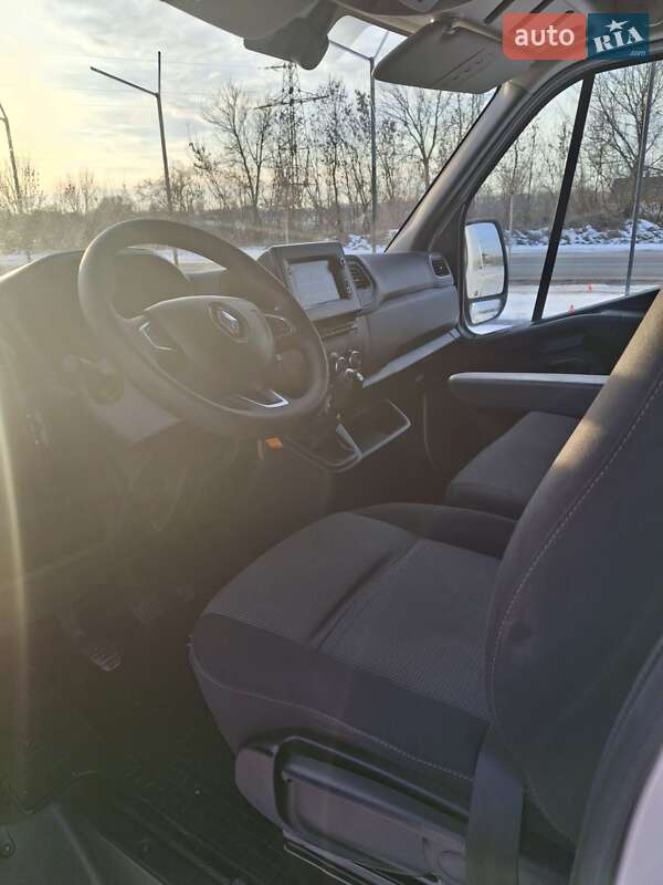 Вантажний фургон Renault Master 2021 в Дубні