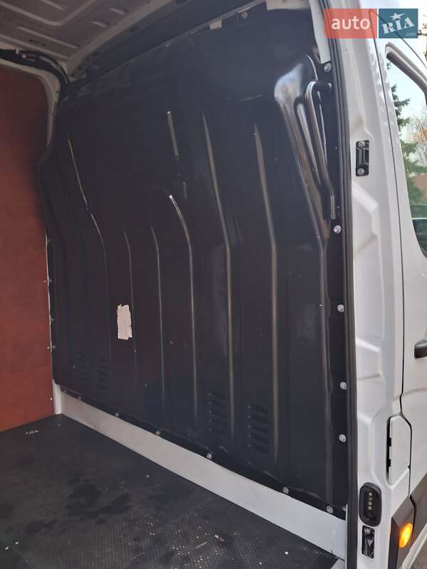 Вантажний фургон Renault Master 2021 в Дубні