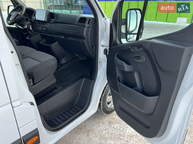 Микроавтобус грузовой (до 3,5т) Renault Master 2021 в Дубно