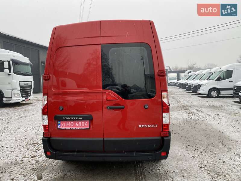 Грузовой фургон Renault Master 2024 в Хусте