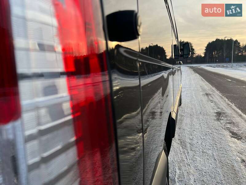 Грузовой фургон Renault Master 2022 в Киеве