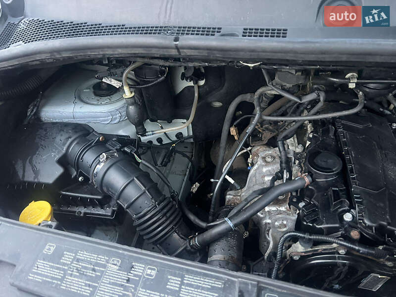 Грузовой фургон Renault Master 2014 в Полтаве фото 9 Грузовой фургон Renault Master 2014 в Полтаве