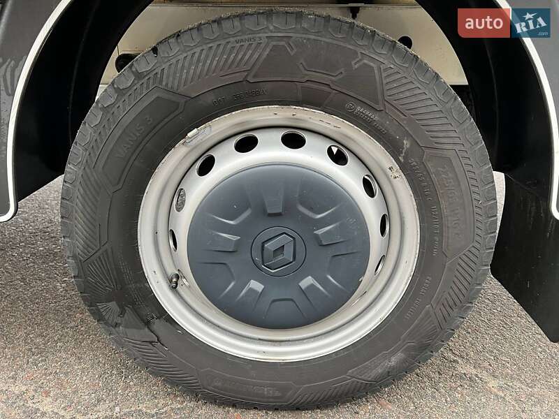 Тентованый Renault Master 2021 в Киеве