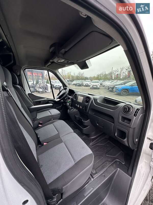 Вантажний фургон Renault Master 2018 в Білогородці
