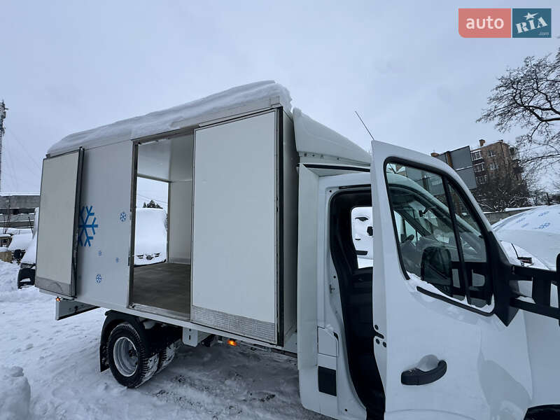 Інші вантажівки Renault Master 2016 в Рівному
