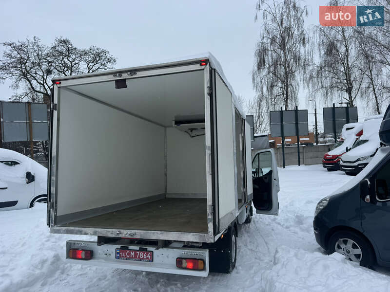 Інші вантажівки Renault Master 2016 в Рівному