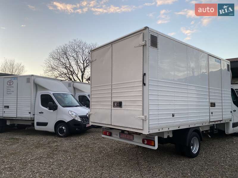 Грузовой фургон Renault Master 2018 в Хусте