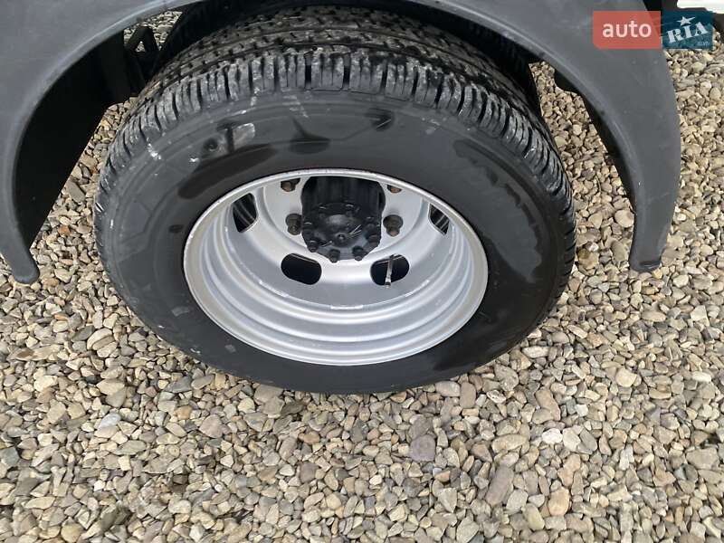 Грузовой фургон Renault Master 2018 в Хусте