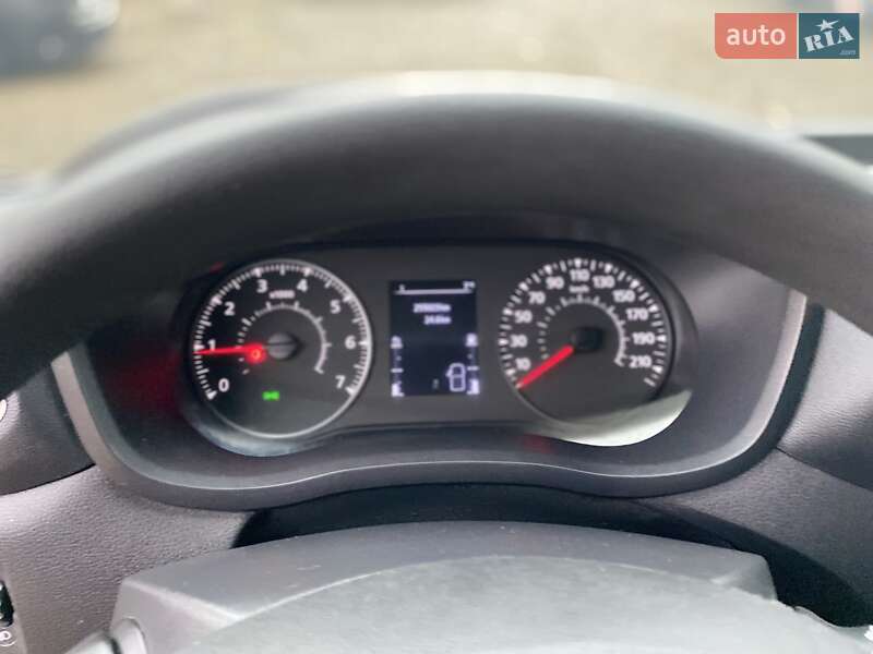 Тентованый Renault Master 2022 в Хусте