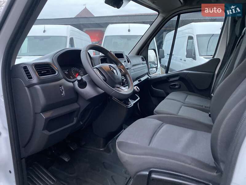 Тентованый Renault Master 2022 в Хусте