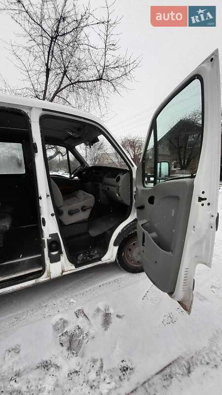 Грузопассажирский фургон Renault Master 2003 в Сумах