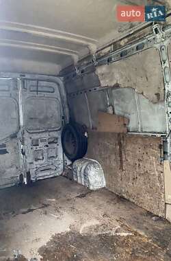Грузовой фургон Renault Master 2000 в Кропивницком