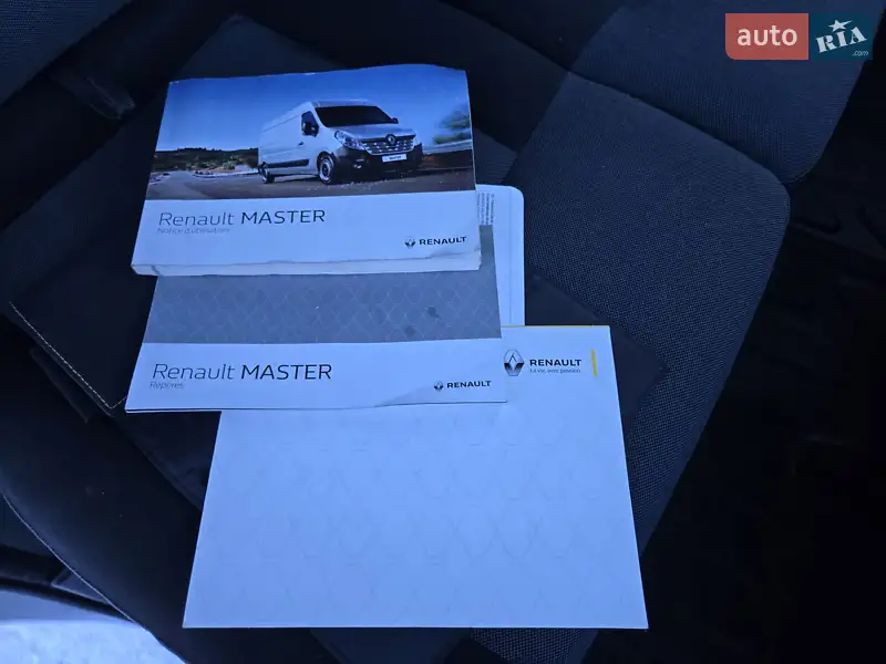 Грузовой фургон Renault Master 2018 в Луцке документ