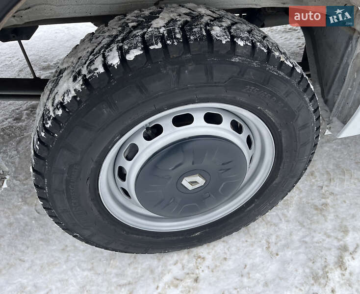 Вантажний фургон Renault Master 2017 в Дубні