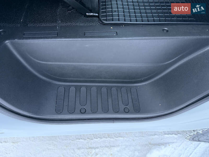 Грузовой фургон Renault Master 2021 в Дубно