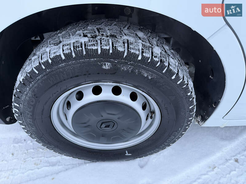 Грузовой фургон Renault Master 2021 в Дубно