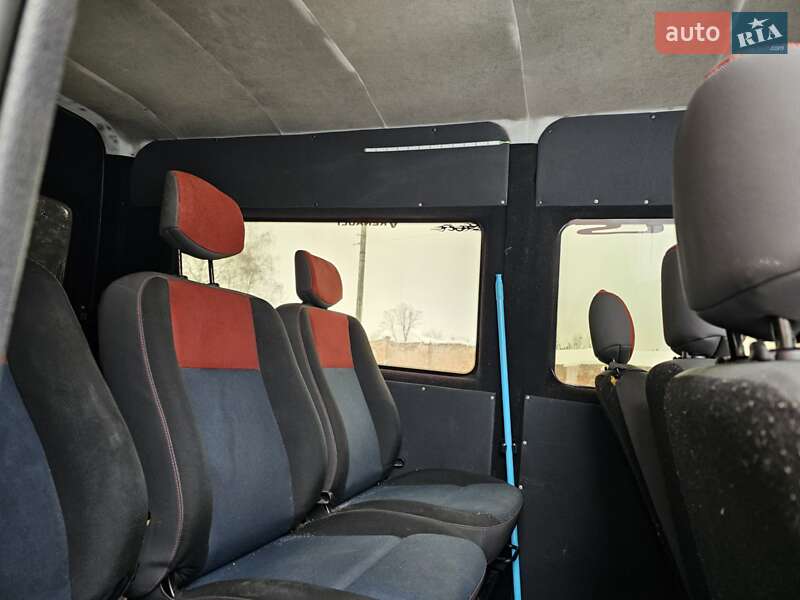 Минивэн Renault Master 2006 в Новом Роздоле