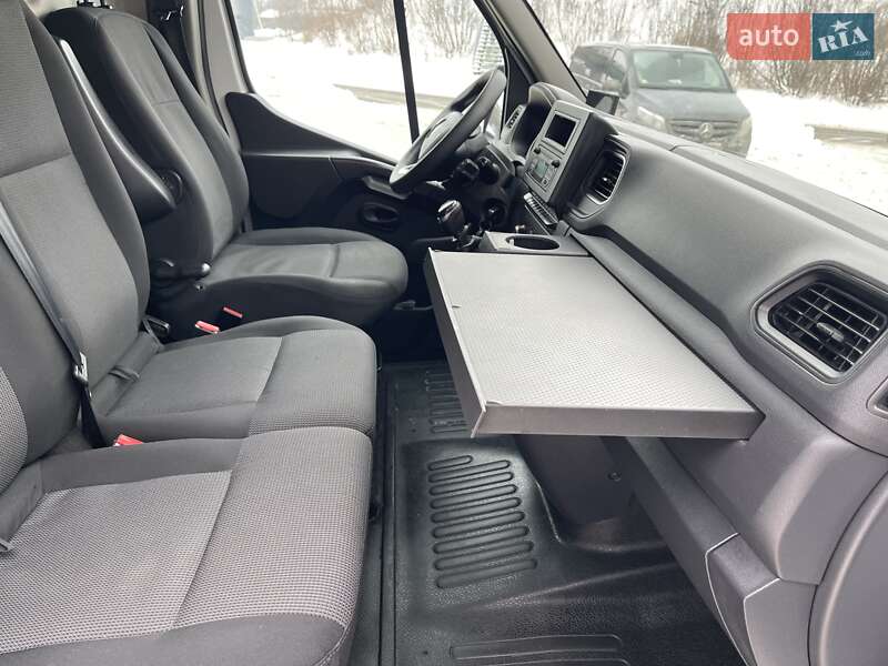 Грузовой фургон Renault Master 2020 в Луцке