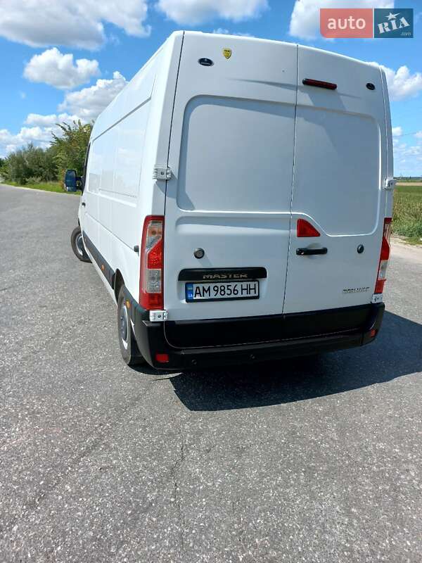 Вантажний фургон Renault Master 2018 в Бердичеві