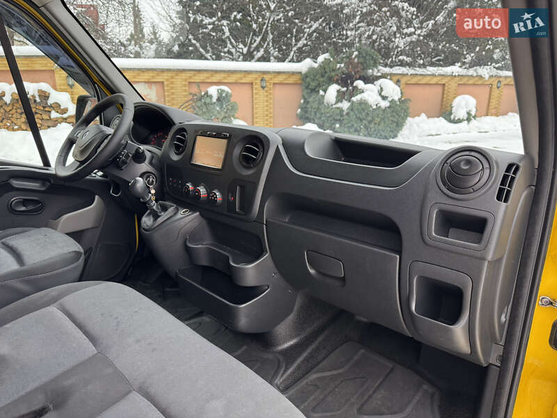 Грузовой фургон Renault Master 2018 в Мукачево